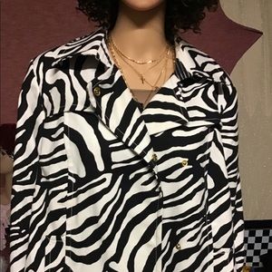 Liz Claiborne Career Black/White Beautiful Jacket Pre-owned Looks Brand New